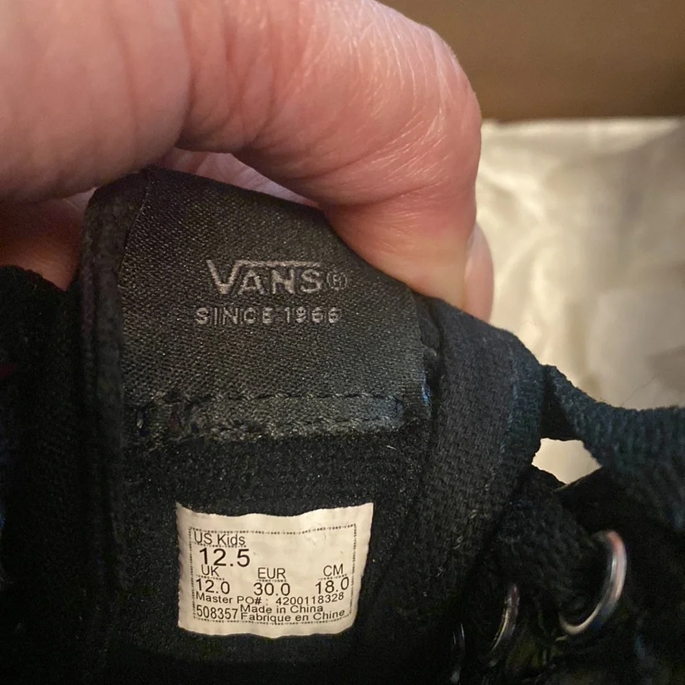 VANS SK8-Hi Zip black canvas size 12.5_7